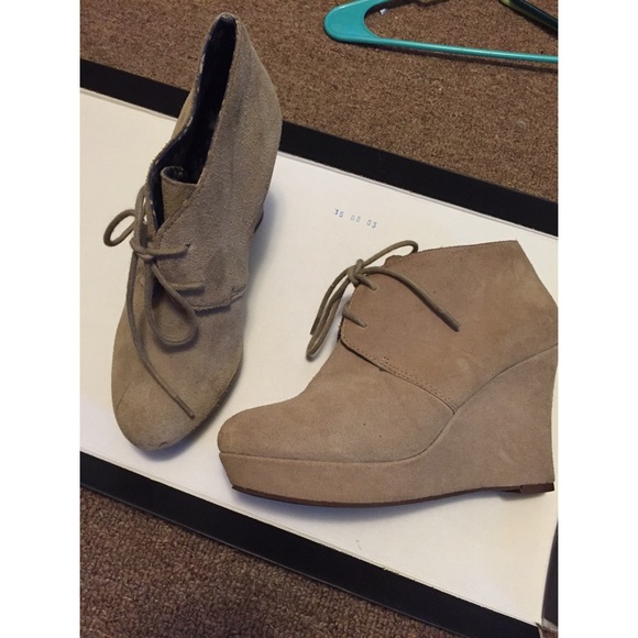 Tan wedges :)