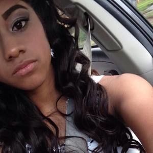 Meet your Posher, Perla