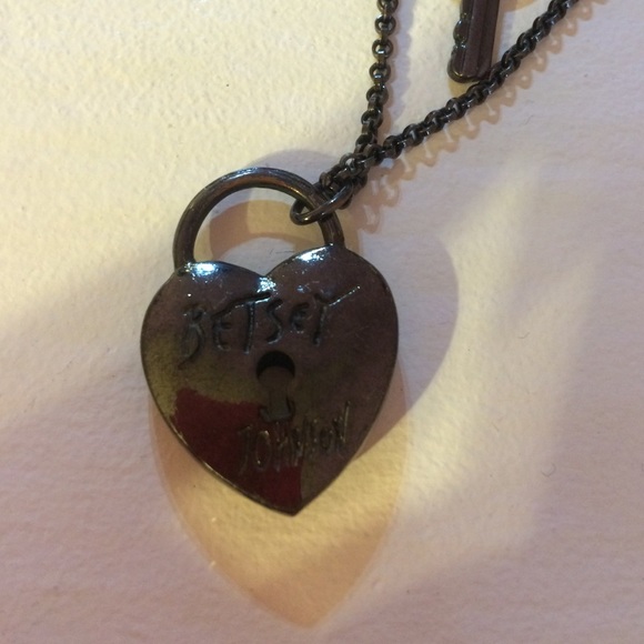 Betsey Johnson Necklace - Picture 2 of 2