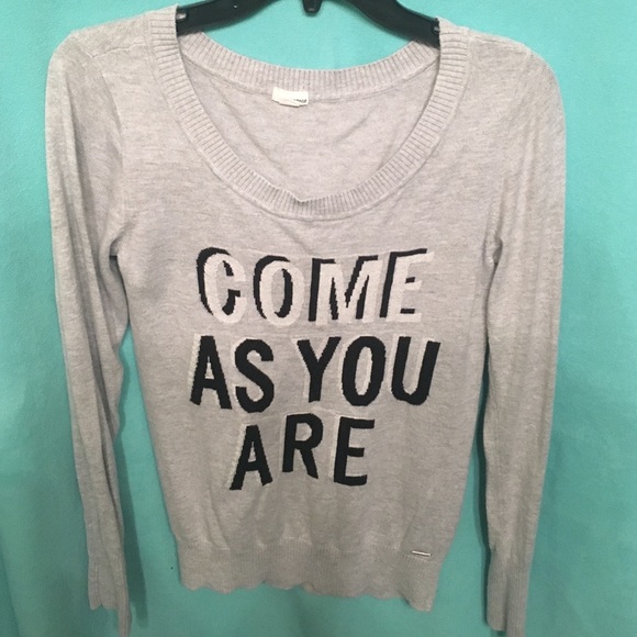 Cute grey sweater
