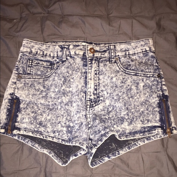 Forever 21 High Waisted Shorts - Picture 1 of 3