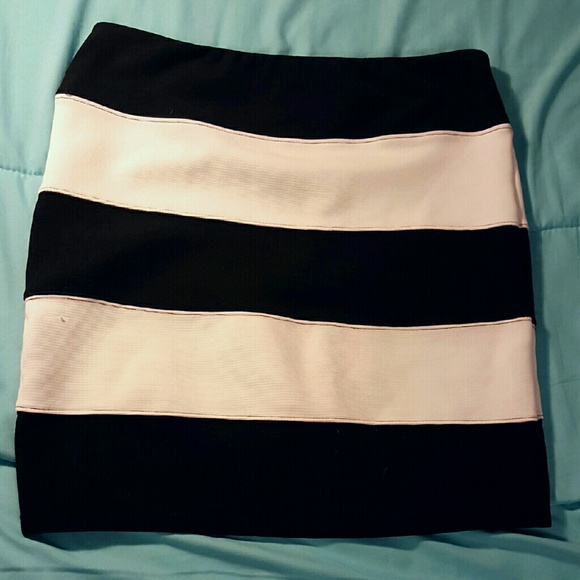 Striped mini skirt