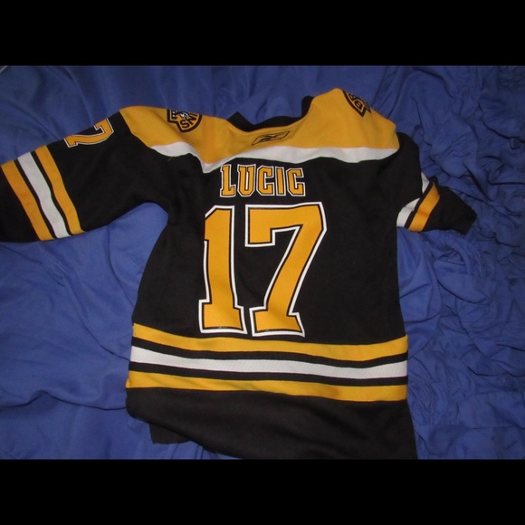 Lucic bruins shirt
