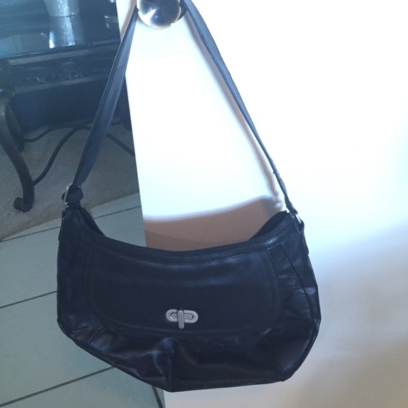 Black Concealed hand gun purse. - Picture 3 of 3