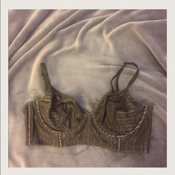 Victoria's Secret Other - 🐊 NWOT VS Demi Bralette