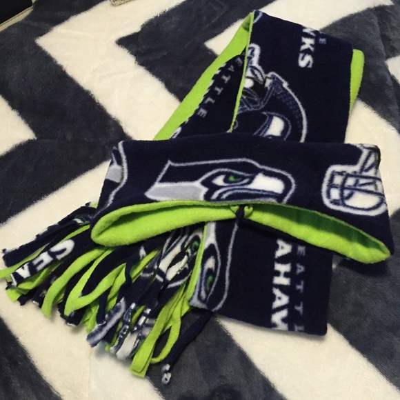 Seahawks scarf and head band set