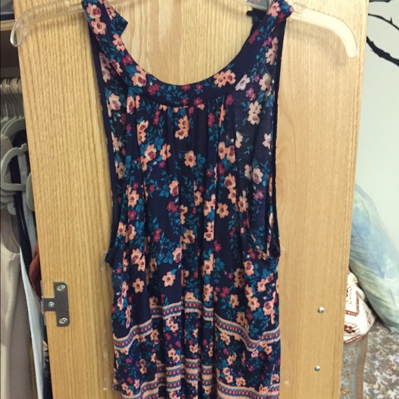 Super cute flowery high neck tank
