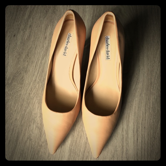 Charles David pump high heel shoes