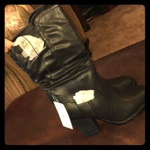 Never worn size 8/9 Rue 21 black heeled boots