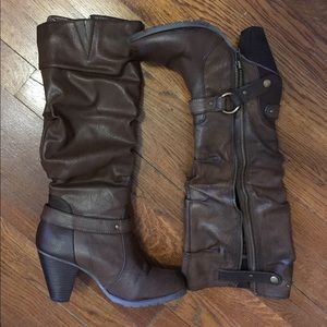 Kelly & Katie Brown knee heeled boots