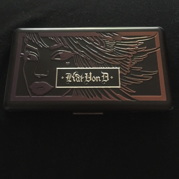 Kat Von D palette