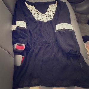 Adorable Lace Flowy Shirt 💞