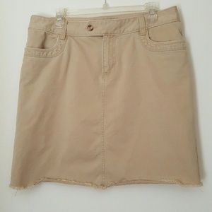 KHAKI OLD NAVY SKIRT