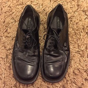 Men's dress shoes