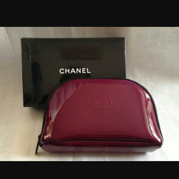 Burgundy Red Chanel Makeup bag - Picture 4 of 4