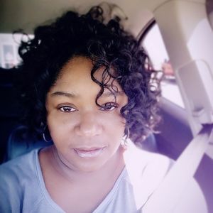 Meet your Posher, Christie