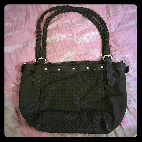 Woven Handbag So Spacious!
