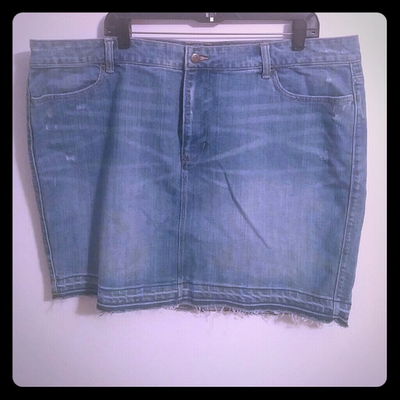 Denim skirt