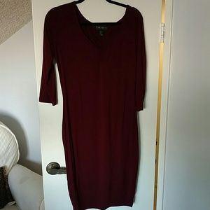 Forever 21 Plus Size maroon 3/4 sleeve dress.