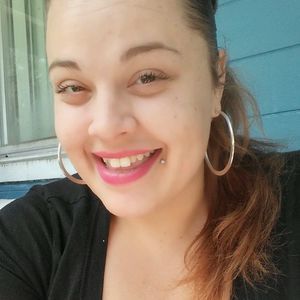 Meet your Posher, Liz