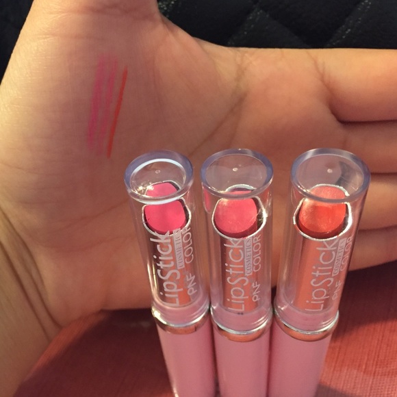 Lipstick - Picture 2 of 4