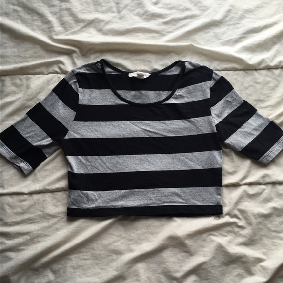 FOREVER 21 Crop Top