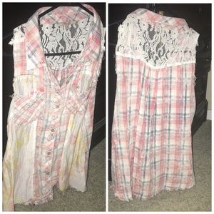 Sleeveless shirt