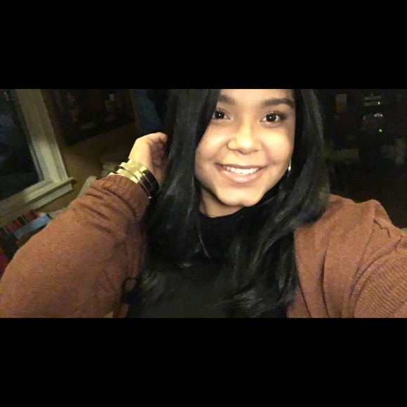 Meet your Posher, Karla