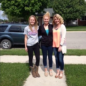 Meet your Posher, Aliya