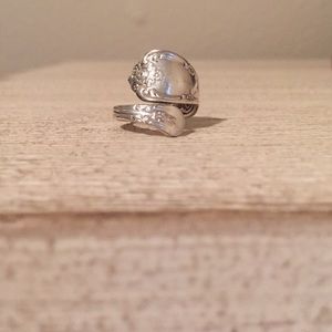 WM A Rogers Oneida Silver Spoon Ring