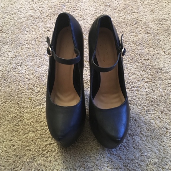 8in Pumps - Picture 4 of 4