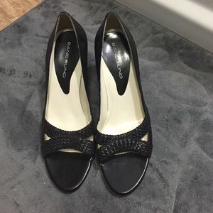Bandolino open toed pumps
