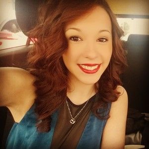 Meet your Posher, Angela