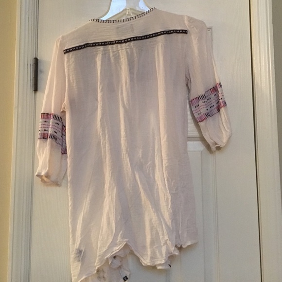 Cute shirt - Picture 4 of 4