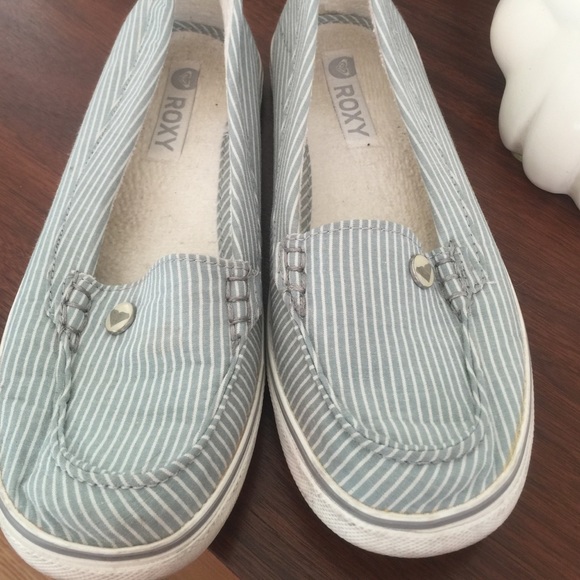 ROXY women's slip ons