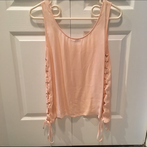 Chelsea Flower Top - Picture 2 of 4