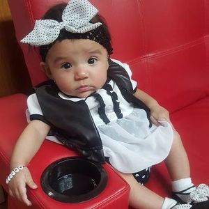 Meet your Posher, Arlene grace