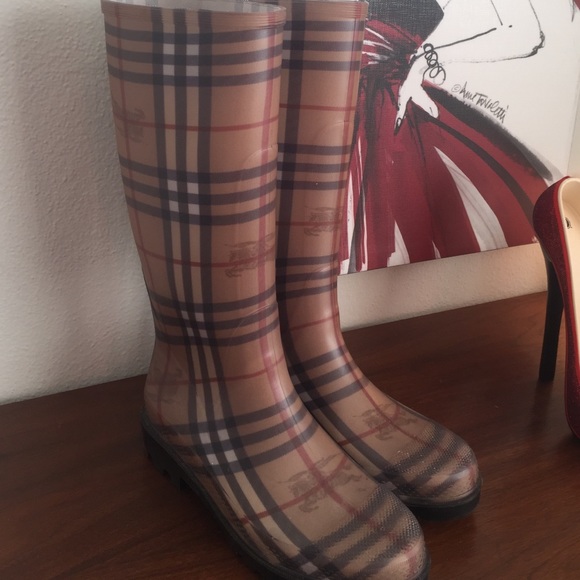 Authentic Burberry rain boots