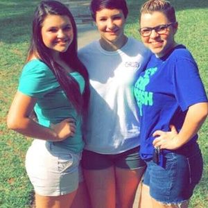 Meet your Posher, Chloe