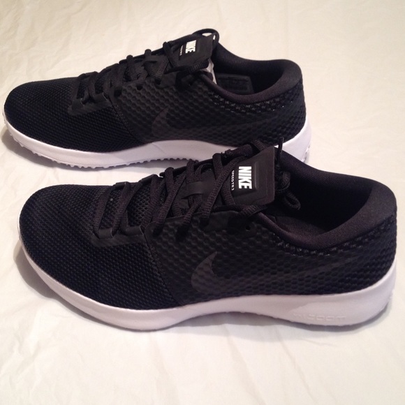 Men's Nike sneakers - Picture 2 of 2