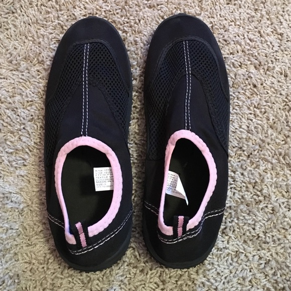 Black Water Shoes