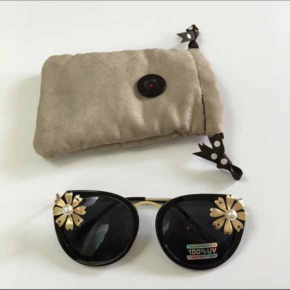 Gold Embellished Sunglasses - Picture 3 of 4