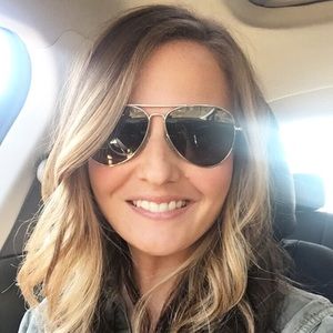 Meet your Posher, Christine