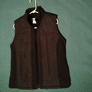 Columbia Women's black vest