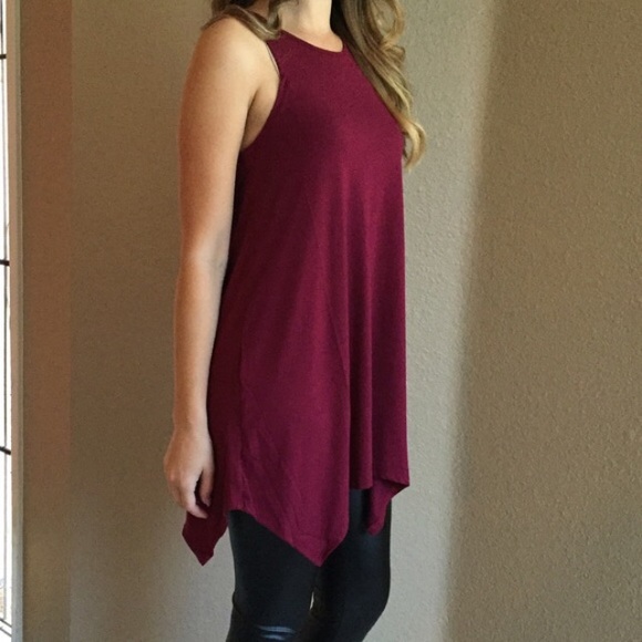 Burgundy Trapeze Sleeveless Tunic - Picture 3 of 4