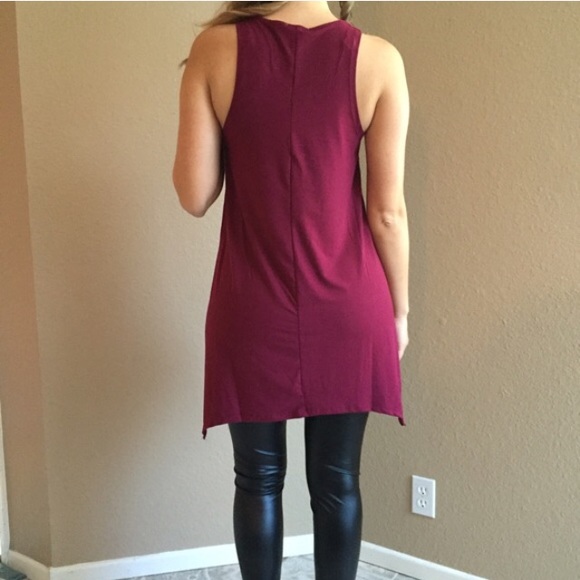 Burgundy Trapeze Sleeveless Tunic - Picture 4 of 4