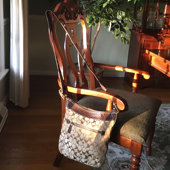 Authentic Coach Cross body Bag