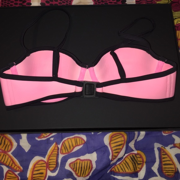 🚫SOLD🚫Triangl Top - Picture 2 of 3