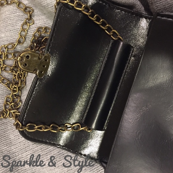✨Black clutch/handbag✨ - Picture 3 of 5