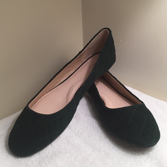 Land's End Hunter green quilted ballet flat 10